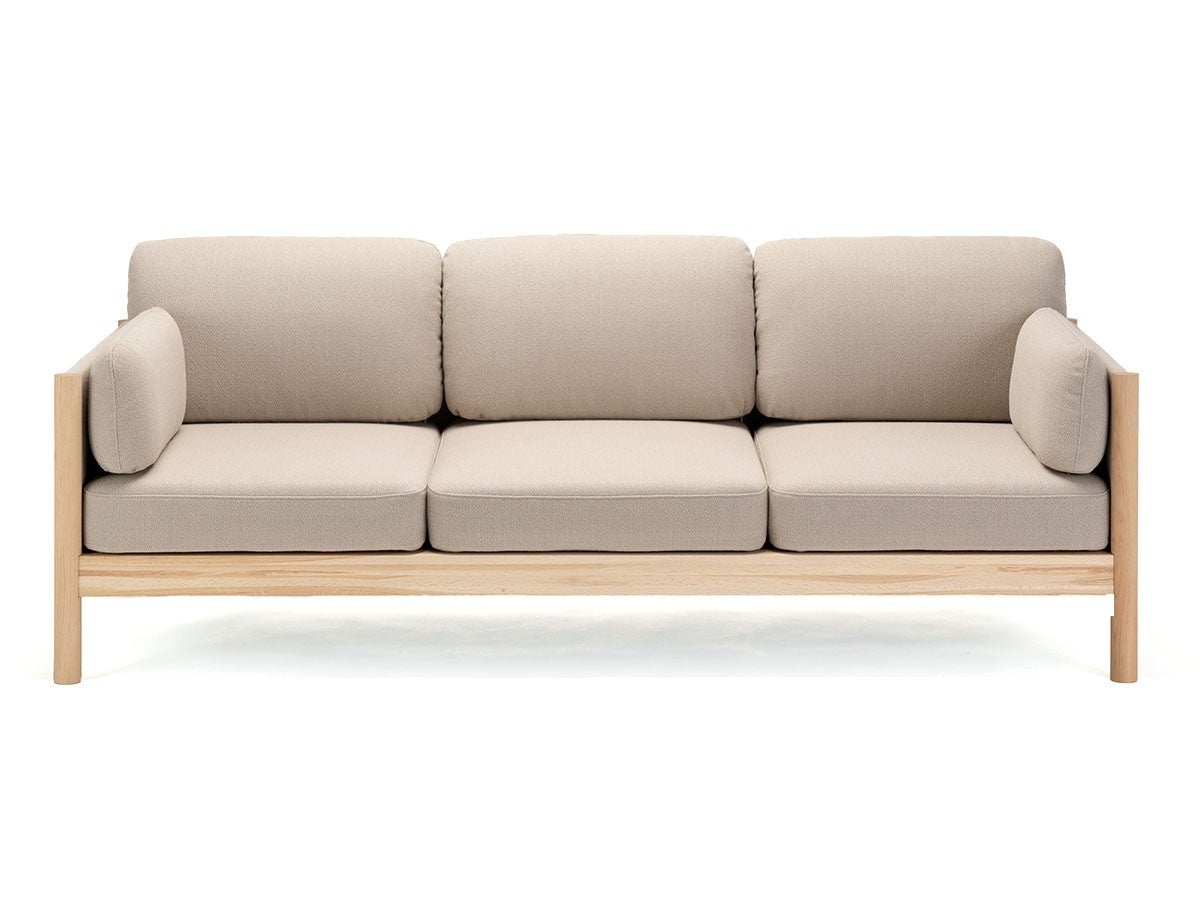 Castor Lobby 3-Sitzer-Sofa aus massiver Eiche und Stoff, BIG-GAME für Karimoku New Standard — Studioansicht Nr. 1 | Antifer