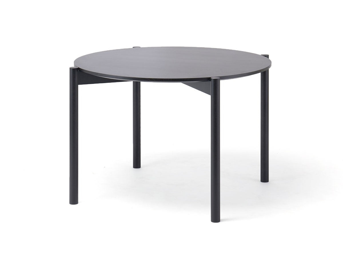 Table ronde Castor 110 en chêne massif, BIG-GAME pour Karimoku New Standard — vue studio n°2 | Antifer