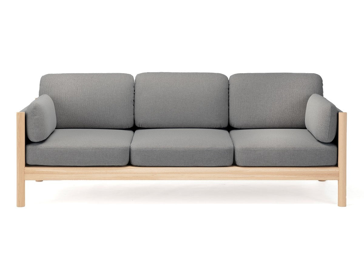Castor Lobby 3-Sitzer-Sofa aus massiver Eiche und Stoff, BIG-GAME für Karimoku New Standard — Studioansicht Nr. 3 | Antifer