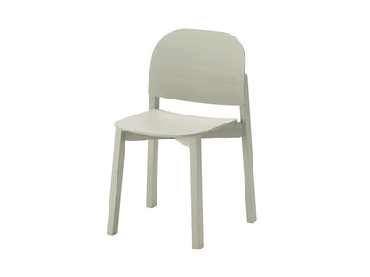 Polar Stuhl aus Massivholz, Moritz Schlatter für Karimoku New Standard — Studioansicht Nr. 6 | Antifer