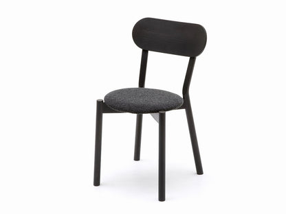 Stuhl Castor Plus Pad aus massiver Eiche und Stoff, BIG-GAME für Karimoku New Standard — Studioansicht Nr. 10 | Antifer