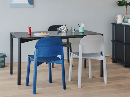 Polar Stuhl aus Massivholz, Moritz Schlatter für Karimoku New Standard — Studioansicht Nr. 10 | Antifer