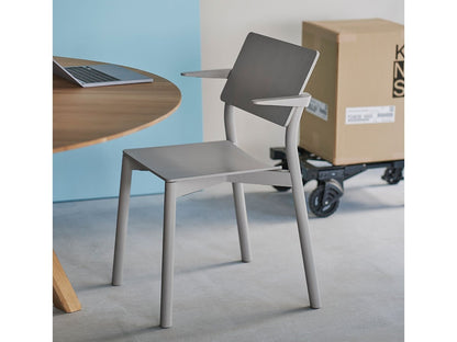 Panorama Sessel aus Massivholz, Geckeler Michels für Karimoku New Standard — Studioansicht Nr. 11 | Antifer
