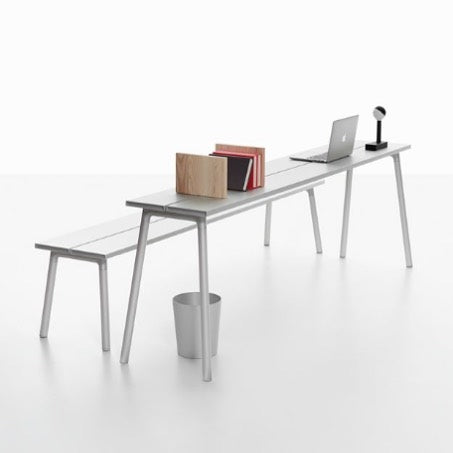 Console run Emeco avec banc & ordinateur 