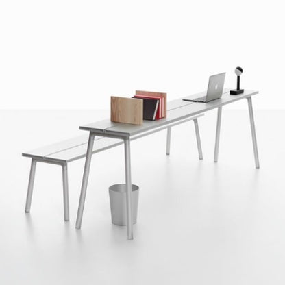Console run Emeco avec banc & ordinateur 