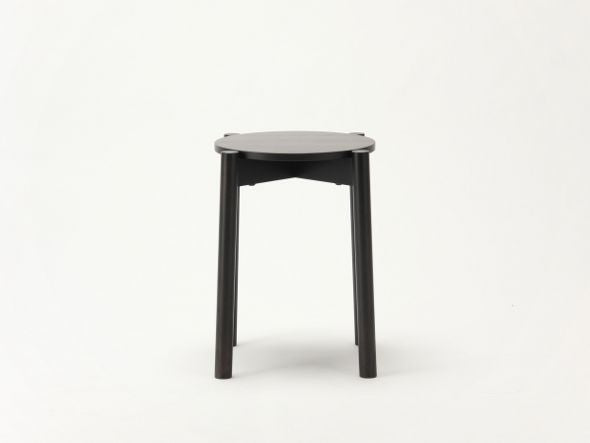 Hocker Castor Plus in Schwarz, BIG-GAME — Studioansicht im Dreiviertelprofil Nr. 17 | Antifer