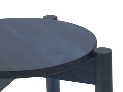 Hocker Castor Plus — Detail der runden Sitzfläche in Indigoblau und der Zapfen | Antifer