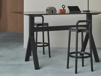 Castor Barstool with Backrest — en situation
