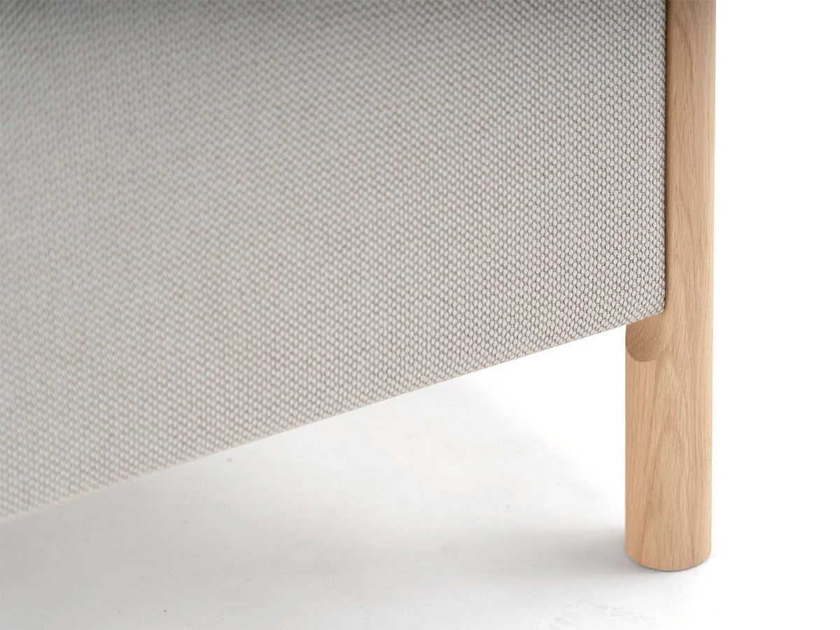 Castor Lobby 3-Sitzer-Sofa aus massiver Eiche und Stoff, BIG-GAME für Karimoku New Standard — Studioansicht Nr. 20 | Antifer