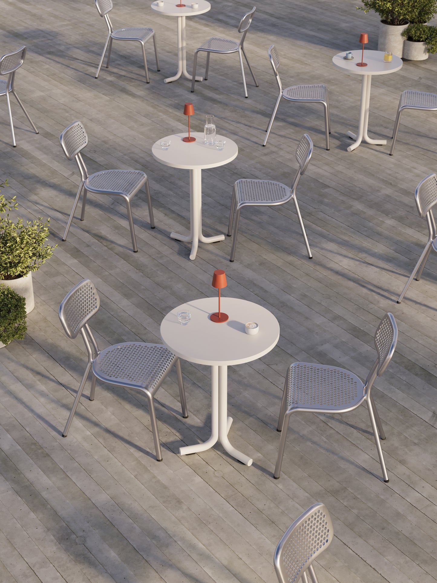 Chaise blocmétal aluminium sur une terrasse