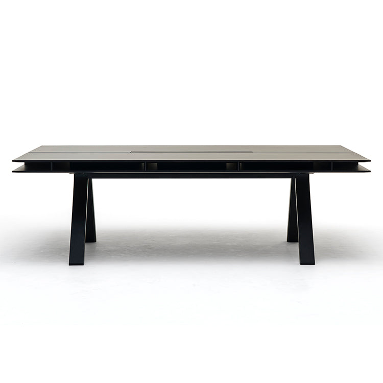 Bureau Spectrum DT 240 finition Grain Matt Black, Geckeler Michels pour Karimoku New Standard — vue studio n°7 | Antifer