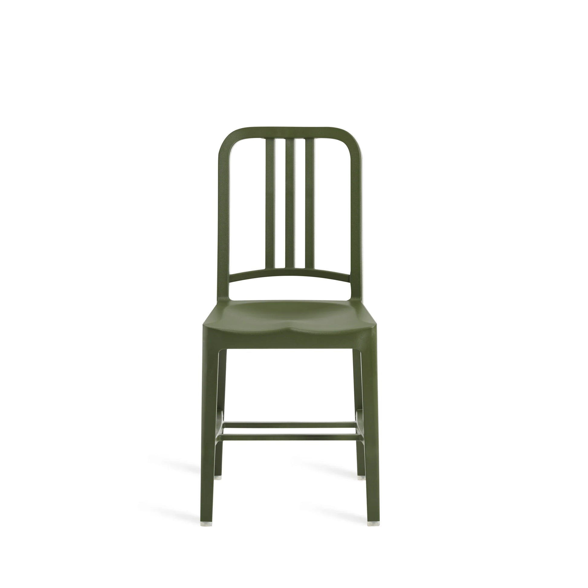 Chaise 111 Navy Emeco en plastique rPET recyclé couleur vert cypress vue de face