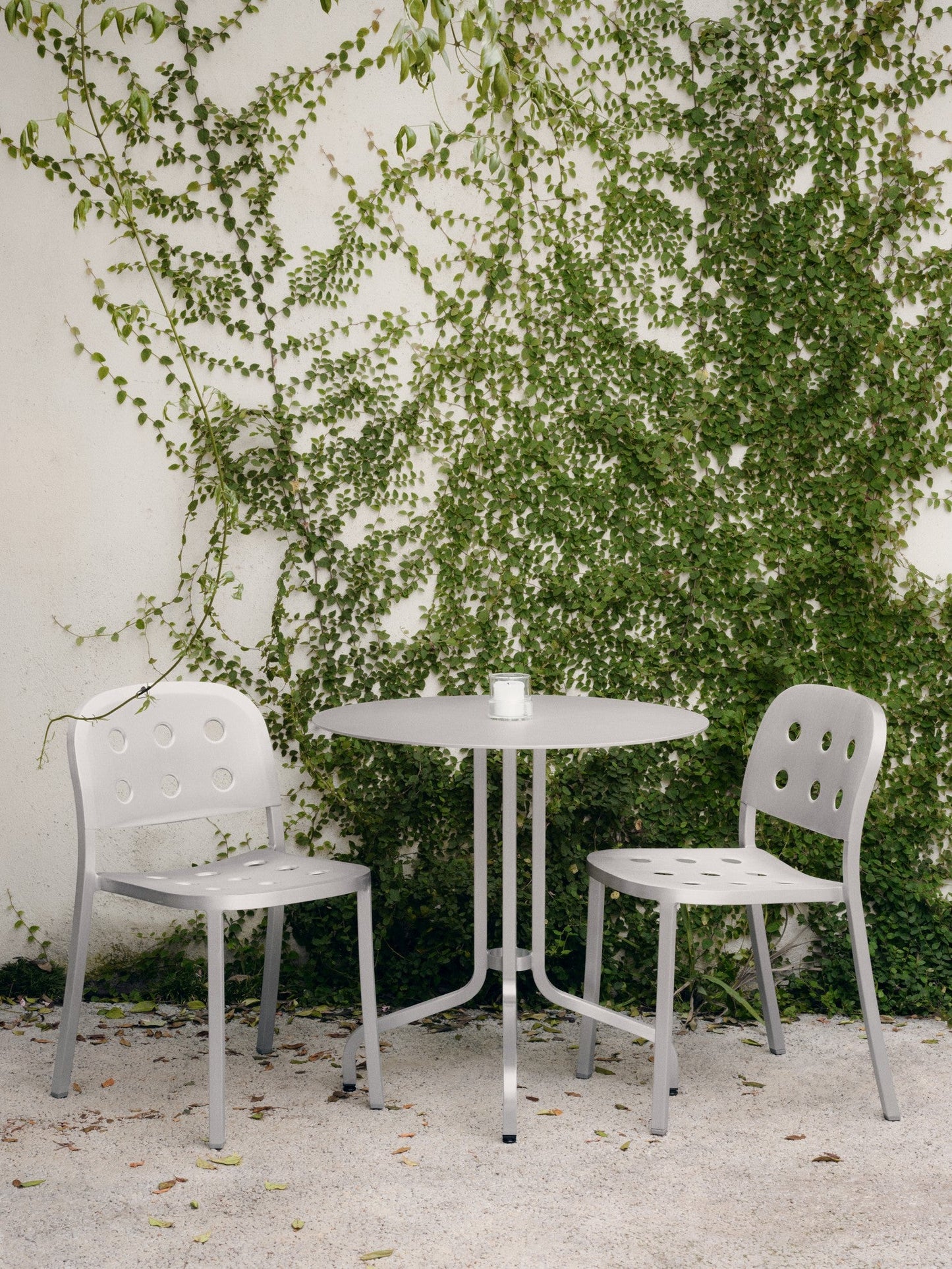 Chaise 1 Inch All Aluminum — Emeco, en situation