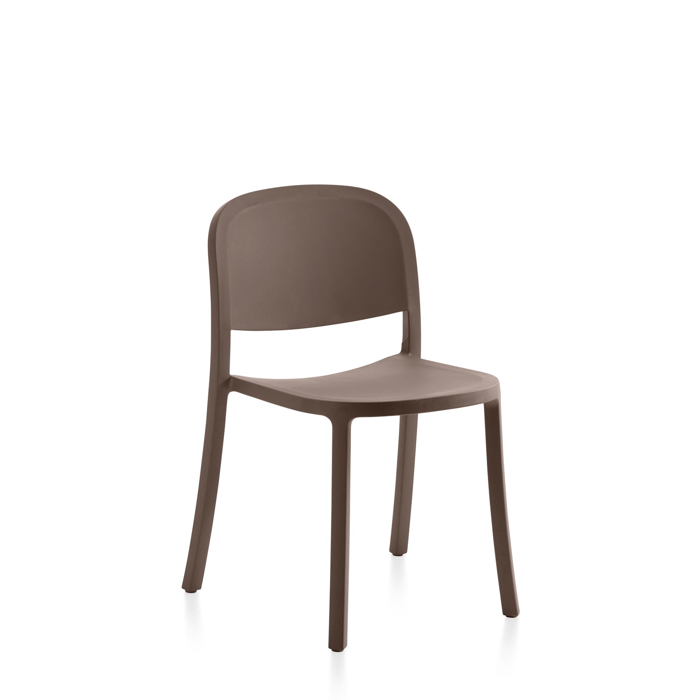 Emeco 1 Inch Reclaimed chair grey in setting — design Jasper Morrison | Antifer
