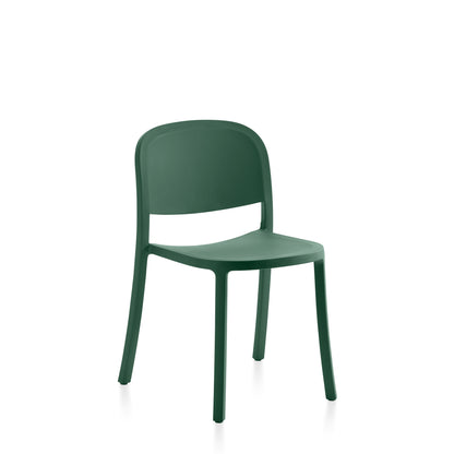 Emeco 1 Inch Reclaimed chairs on café terrace — design Jasper Morrison | Antifer