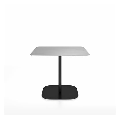 Table café 2 Inch base plaque Emeco — Carrée 91 cm, plateau aluminium brossé, base noir thermolaqué | Antifer