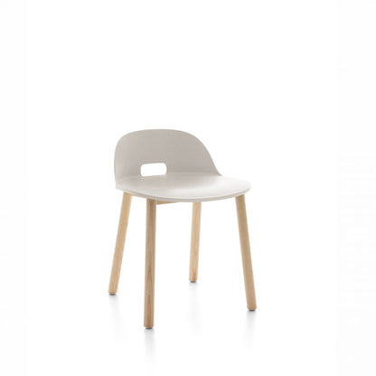 Chaise Emeco Alfi, dossier bas, frêne naturel, blanc