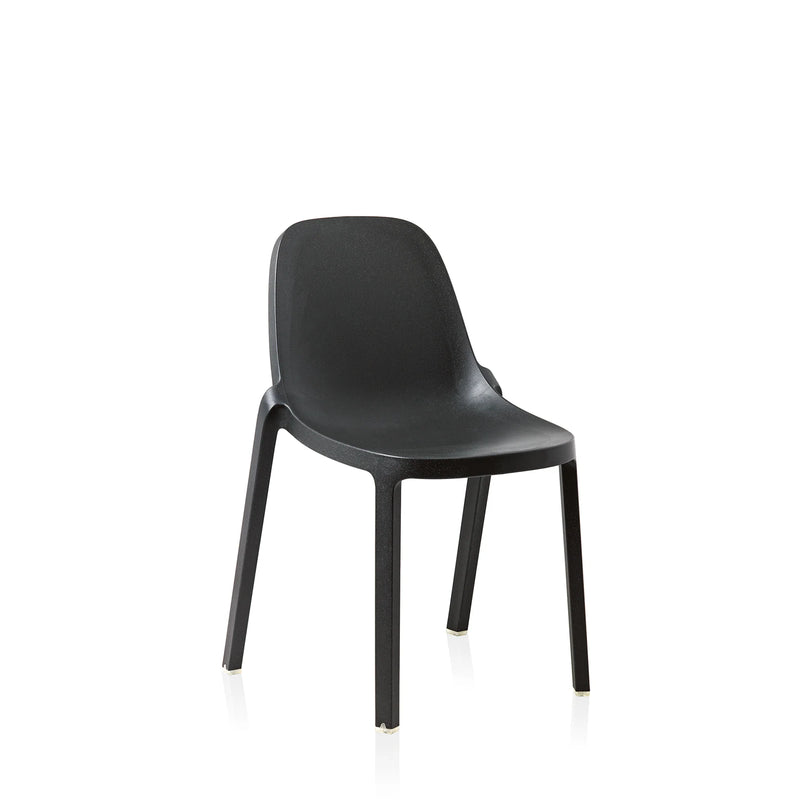 Broom chair Philippe Starck Emeco — stackable recycled design chair