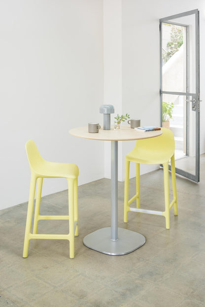 Table 2 Inch base plaque Emeco, tabourets de comptoir Broom | Antifer