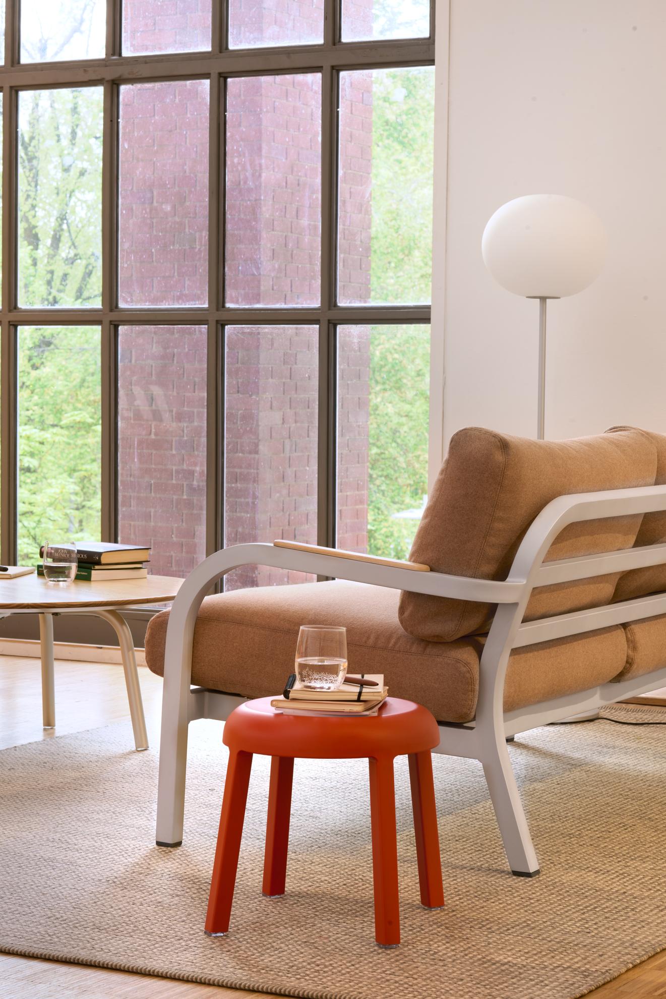 Navy Lounge — Emeco, en situation