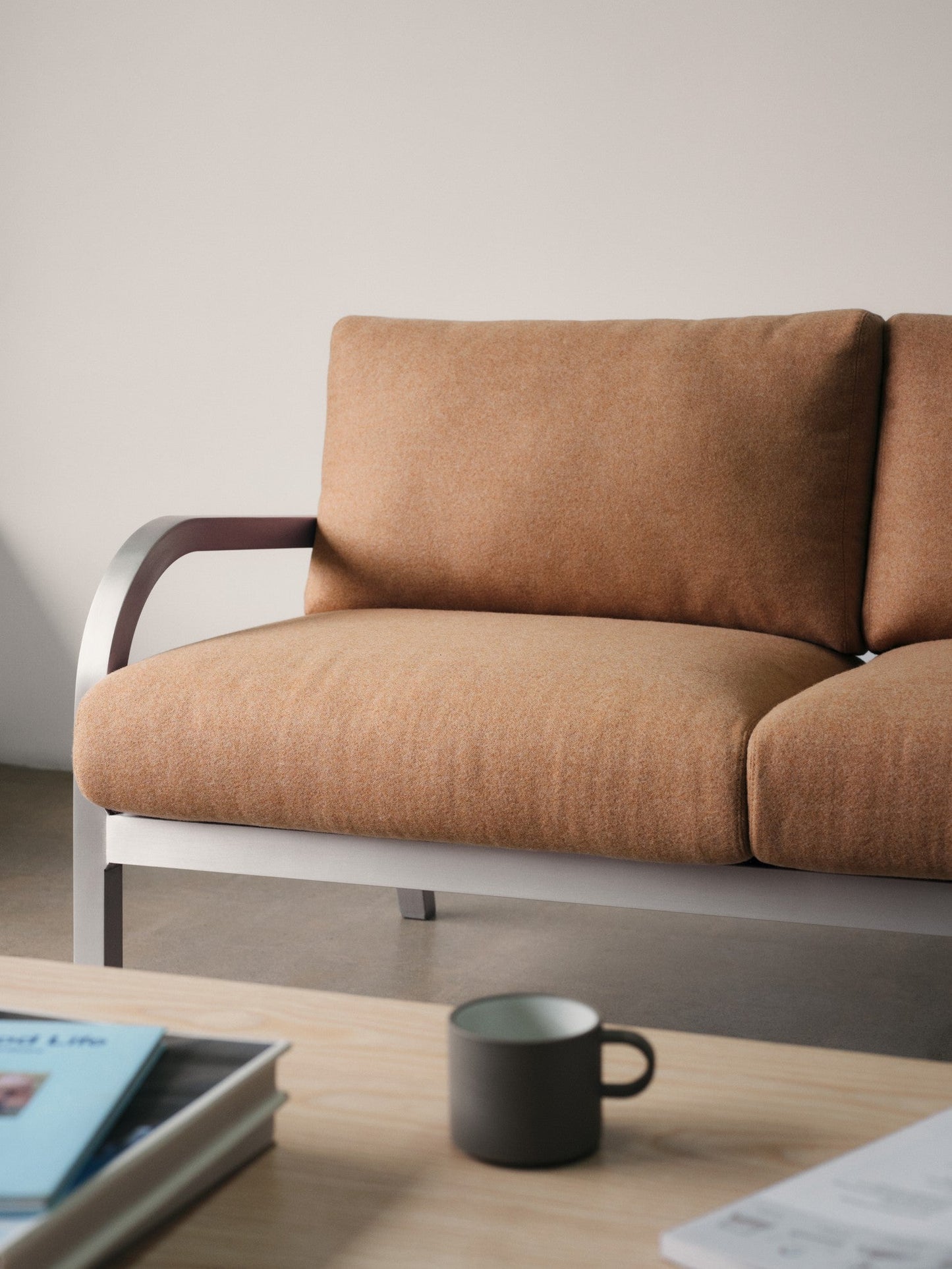Navy Lounge — Emeco, collection Jasper Morrison