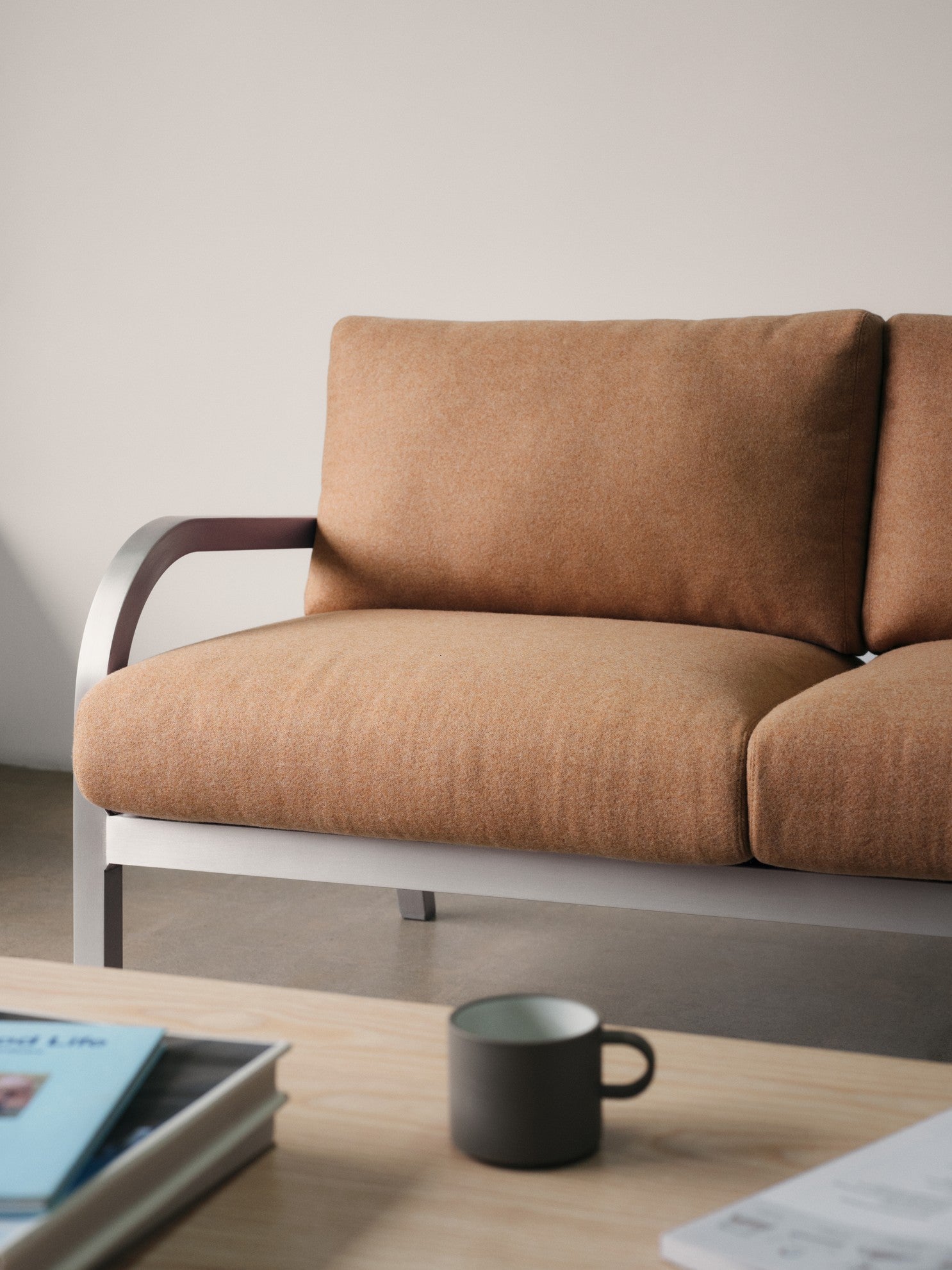 Navy Lounge — Emeco, collection Jasper Morrison