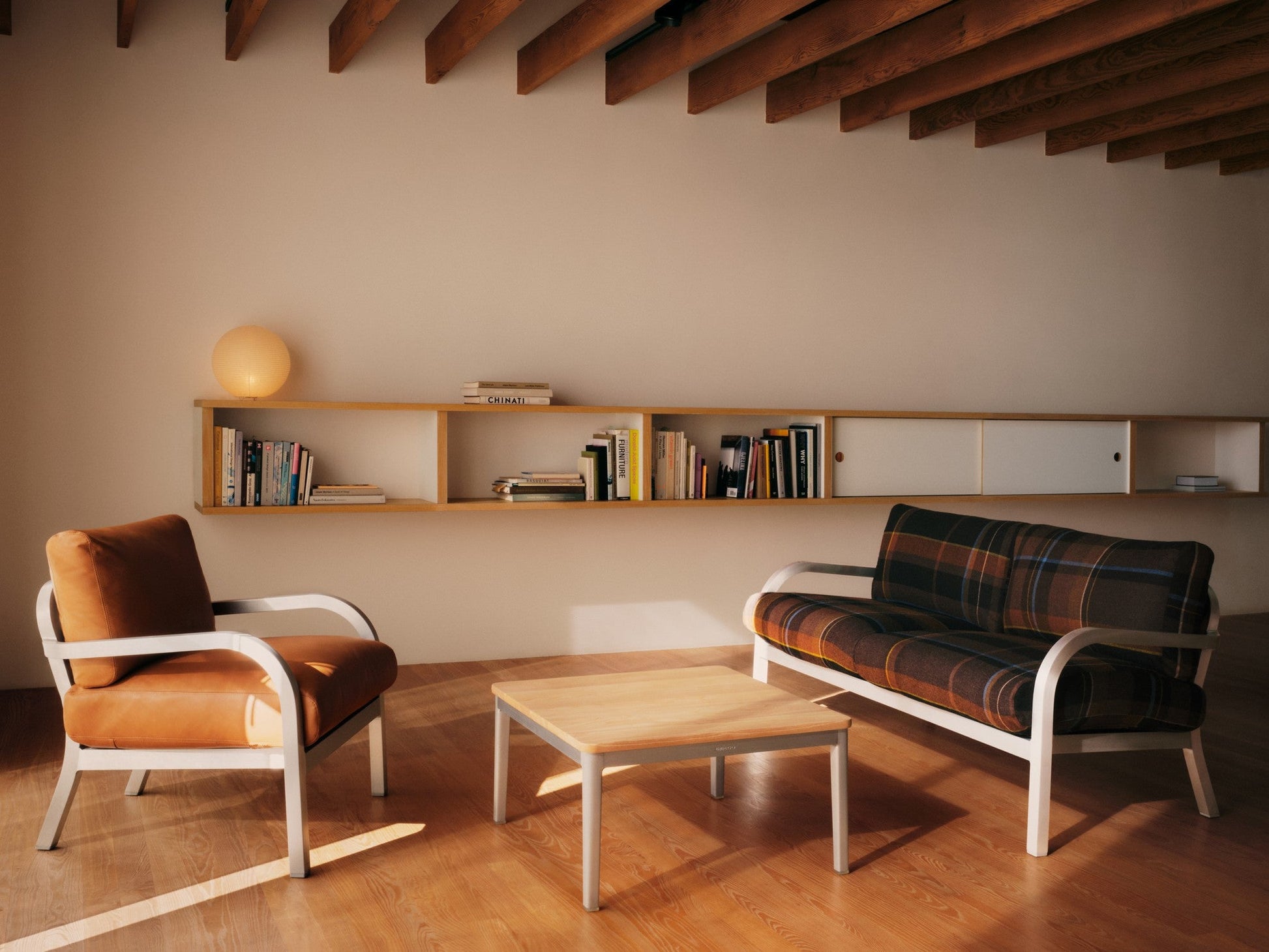 Navy Lounge — Emeco, collection Jasper Morrison