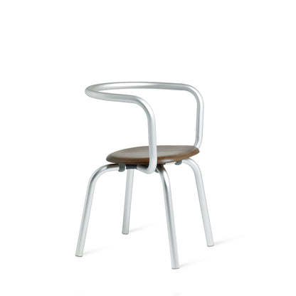 Chaise Emeco Parrish, cadre clair, assise noyer