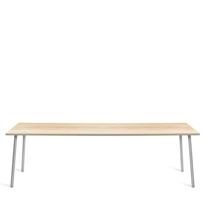 Table de repas rectangulaire Run design Sam Hecht & Kim Colin 244 cm pour 8 à 10 convives. Accoya pour usage extérieur