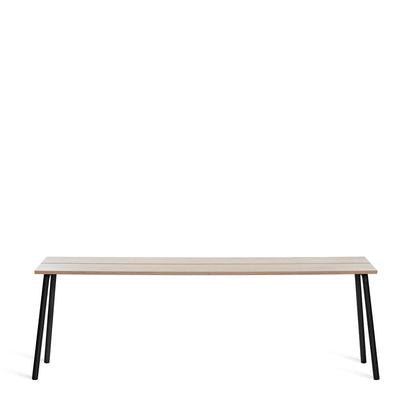 Run Side Table 229cm — Frêne, cadre noir