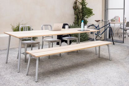 Patio table de réunion design Run Emeco 244cm accoya avec chaises Navy 