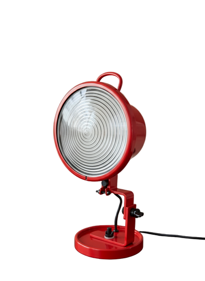 Lampe Jeep rouge, métal & lentille fresnel de 3/4 gauche