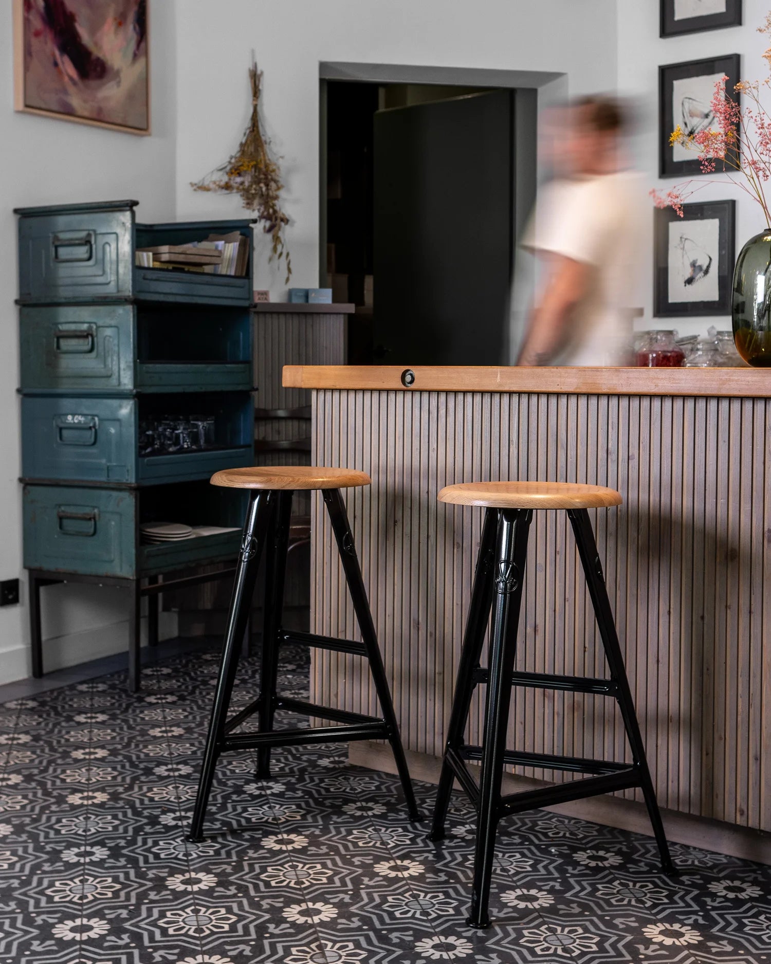 High stool Rowac Schemel 75 cm steel riveté — vue principale — Antifer