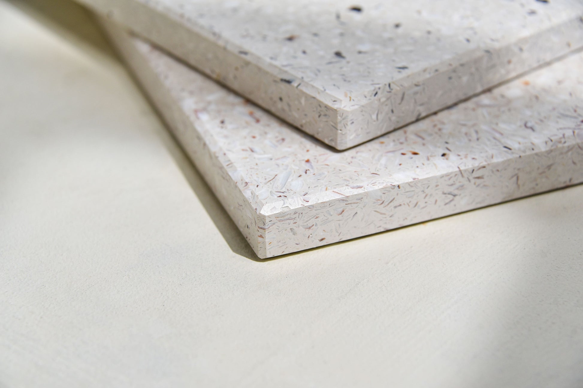 Table top Ostrea natural oyster - pearl grey finish | Antifer