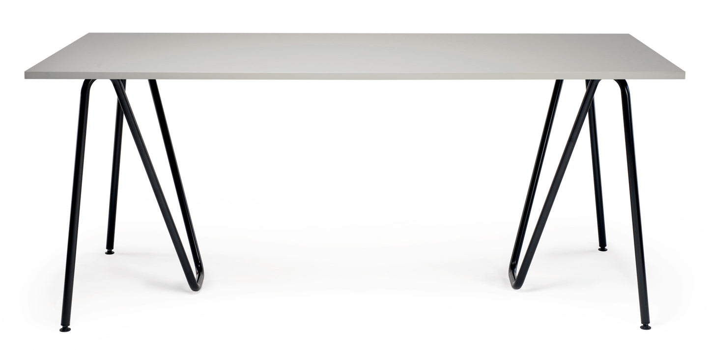 Paire de tréteaux Sinus en acier courbé design minimaliste couleur noire