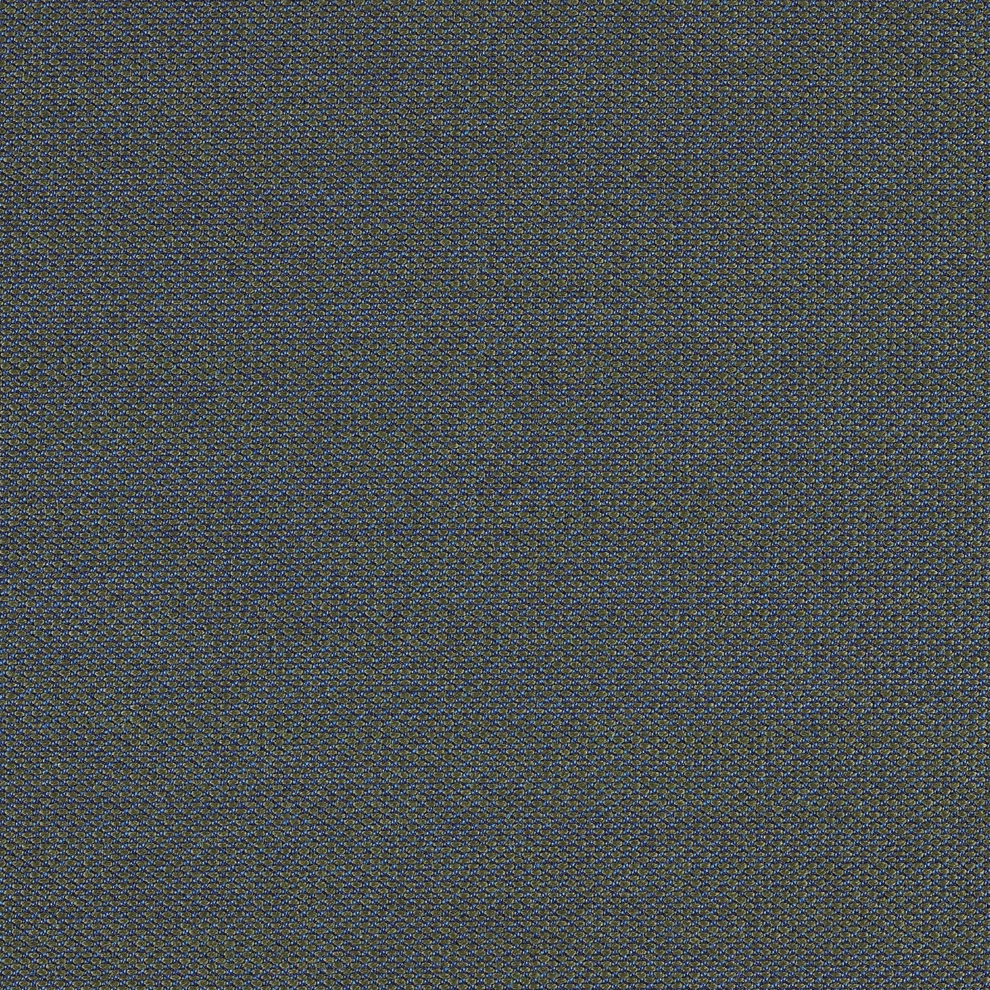 883