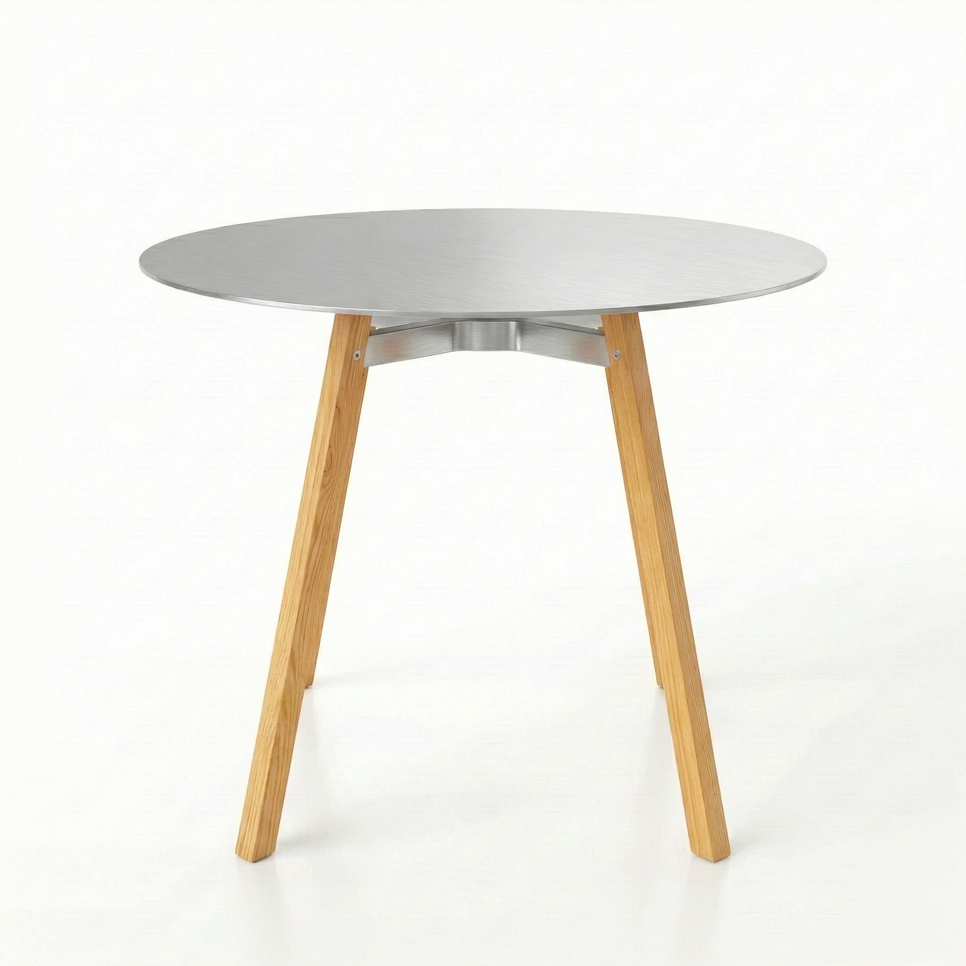 Table de café Su Emeco design Nendo. Plateau aluminium brossé & pieds en chêne