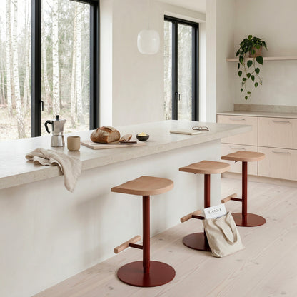 Adjustable Camarade bar stool 59-78 cm burnt sienna in nordic kitchen — solid beech, Big-Game | Antifer