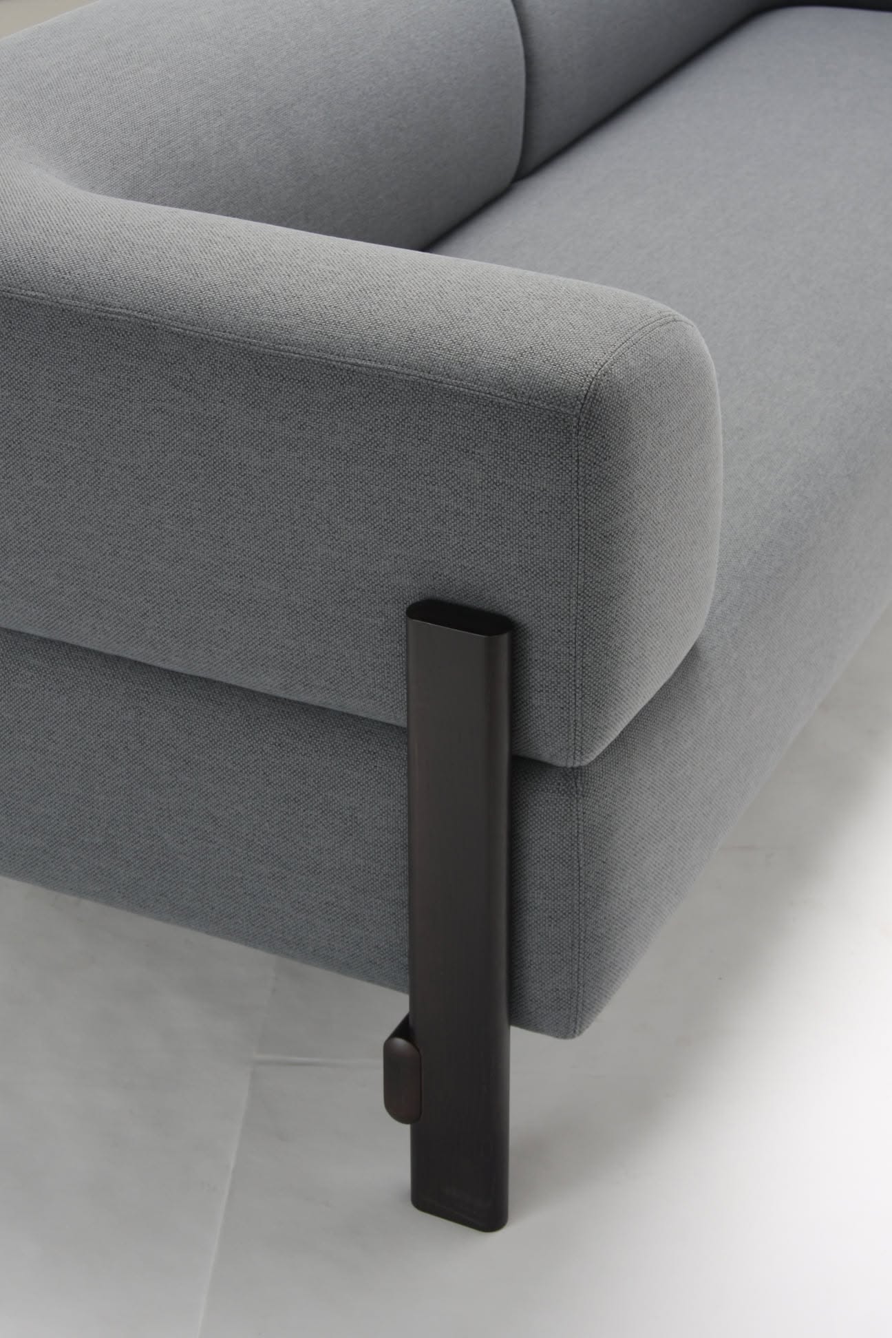 castor-lobby-sofa-plus steel-gray — Karimoku New Standard