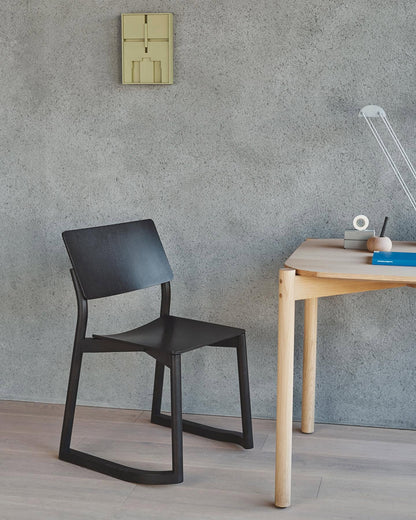 scout-chair black — Karimoku New Standard
