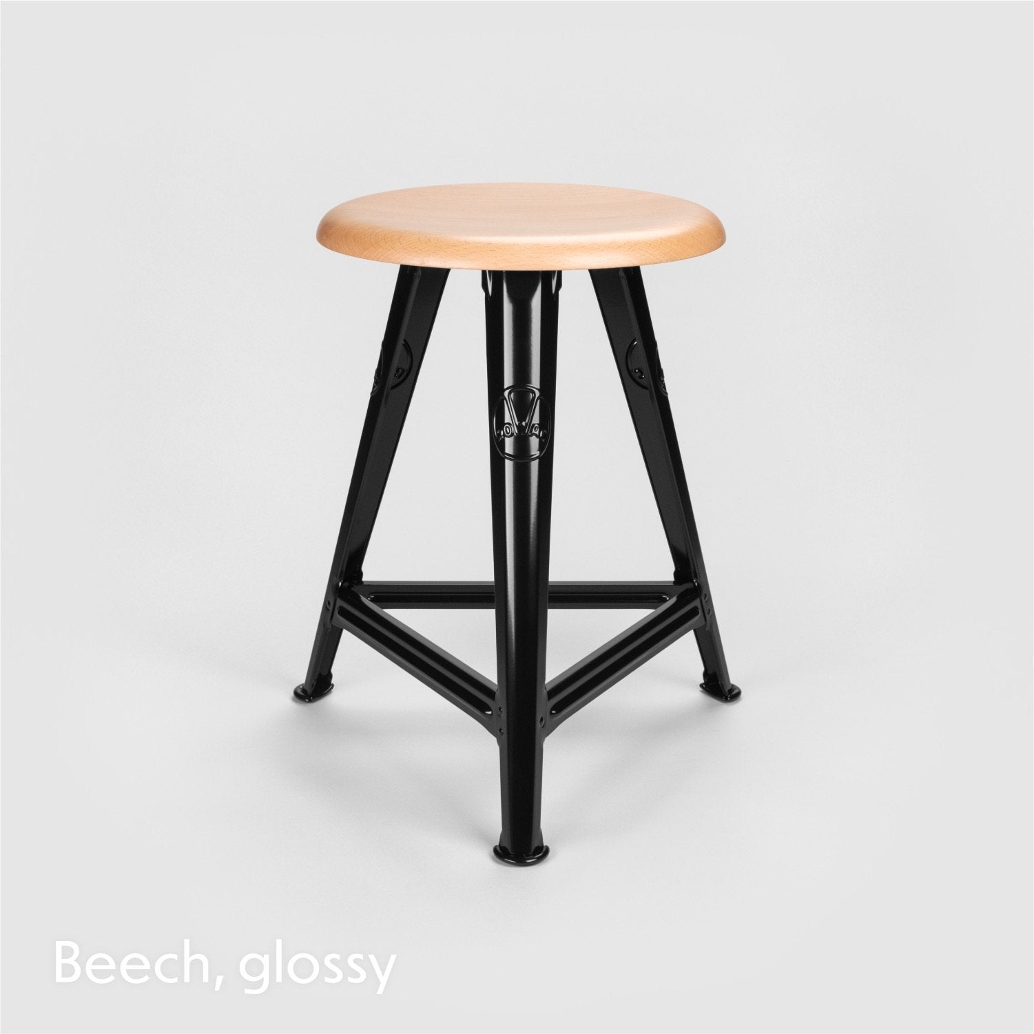 Stool Rowac Schemel 50 cm in context atelier — steel riveté wood — vintage | Antifer