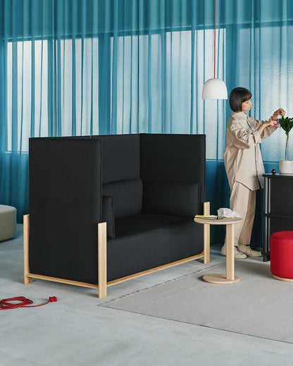 castor lobby sofa plus en situation — Karimoku New Standard