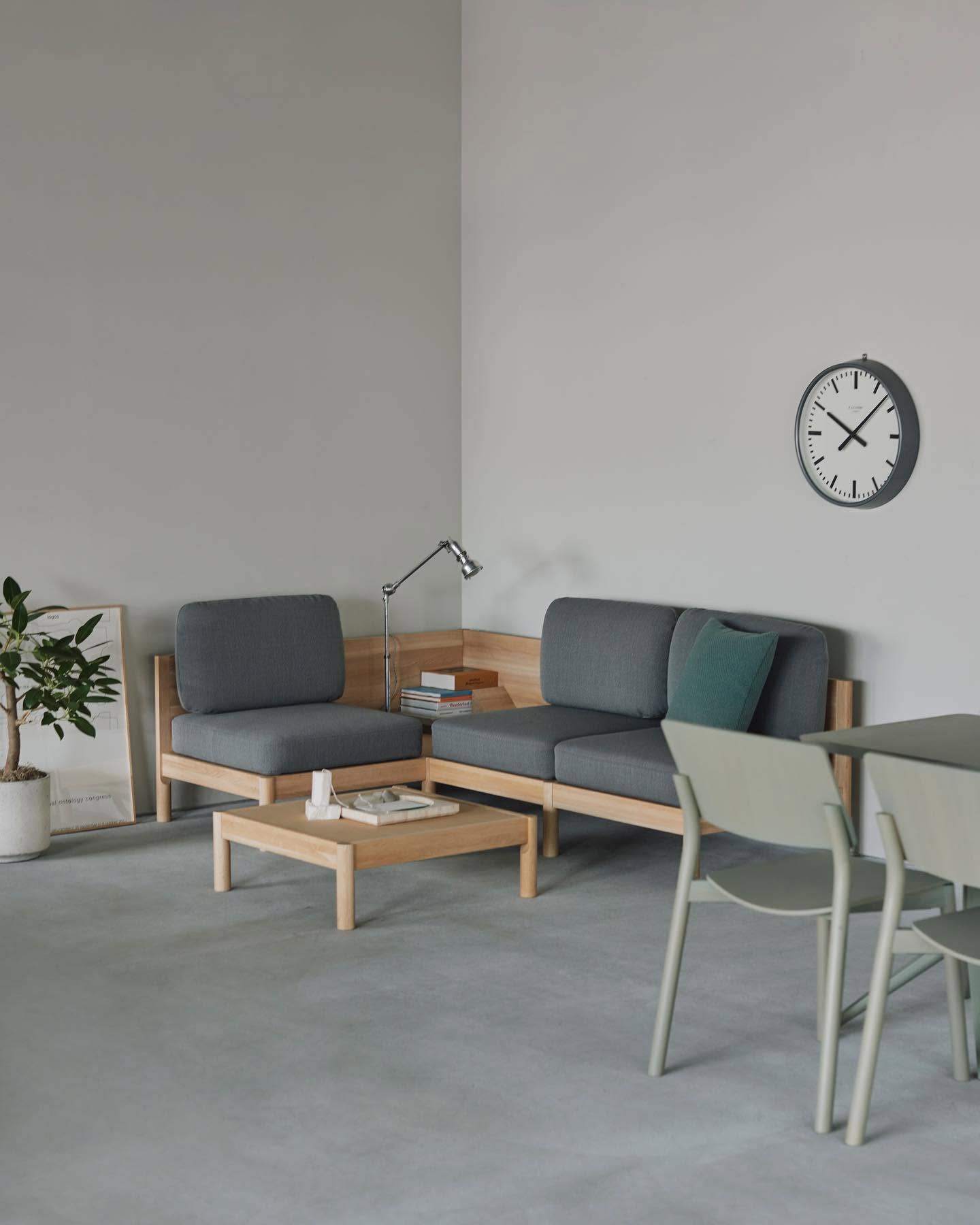 elephant sofa en situation — Karimoku New Standard
