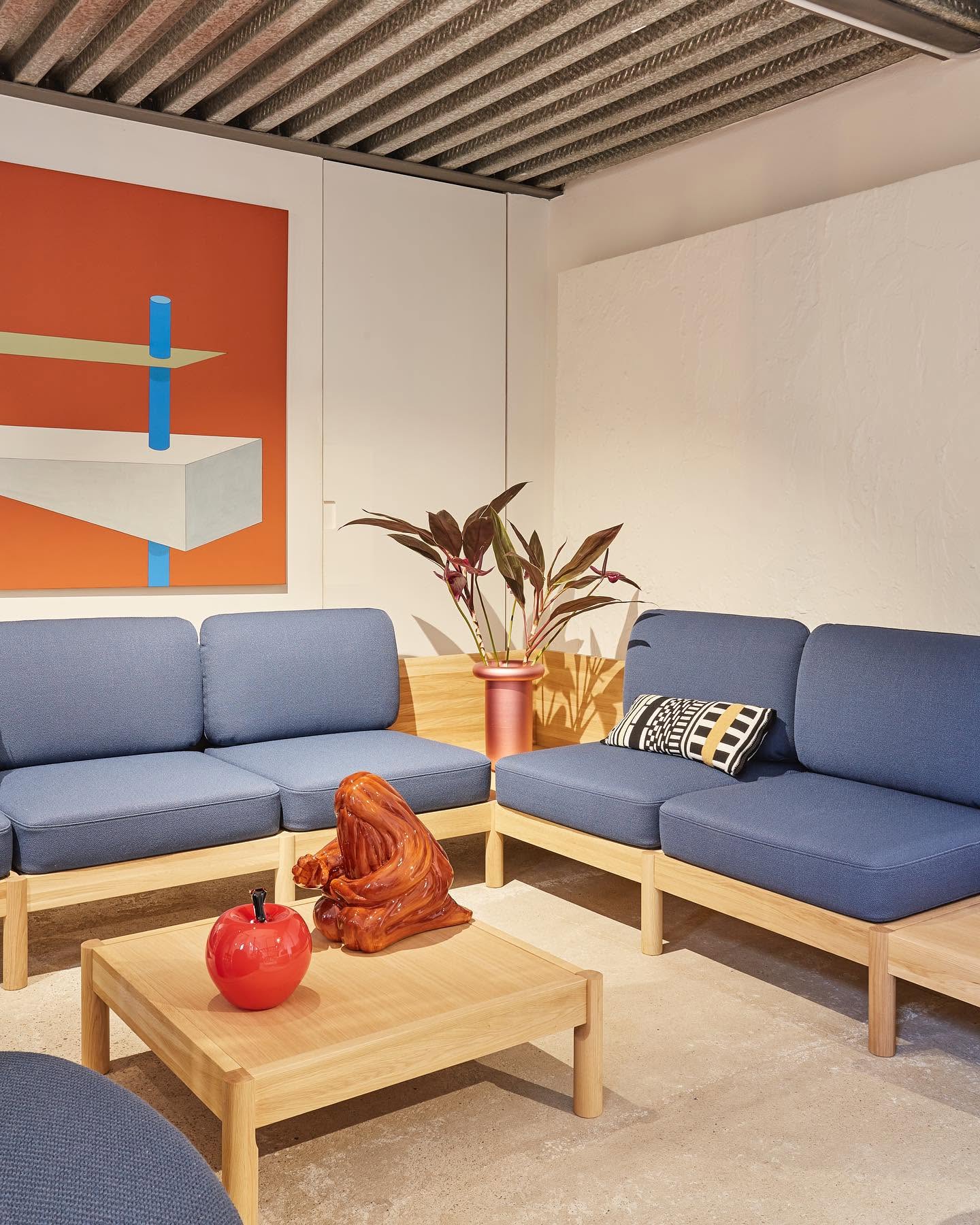 elephant sofa en situation — Karimoku New Standard