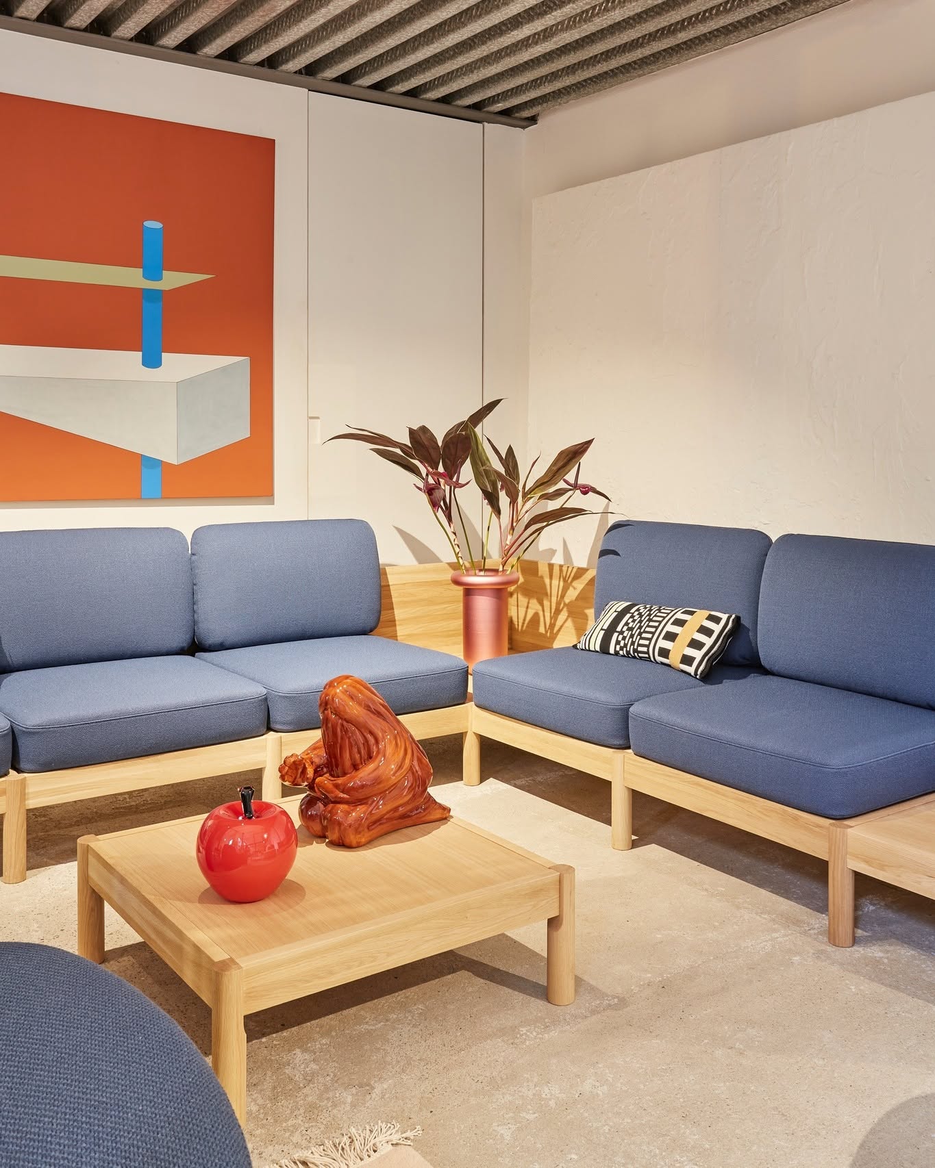 panorama chair en situation — Karimoku New Standard