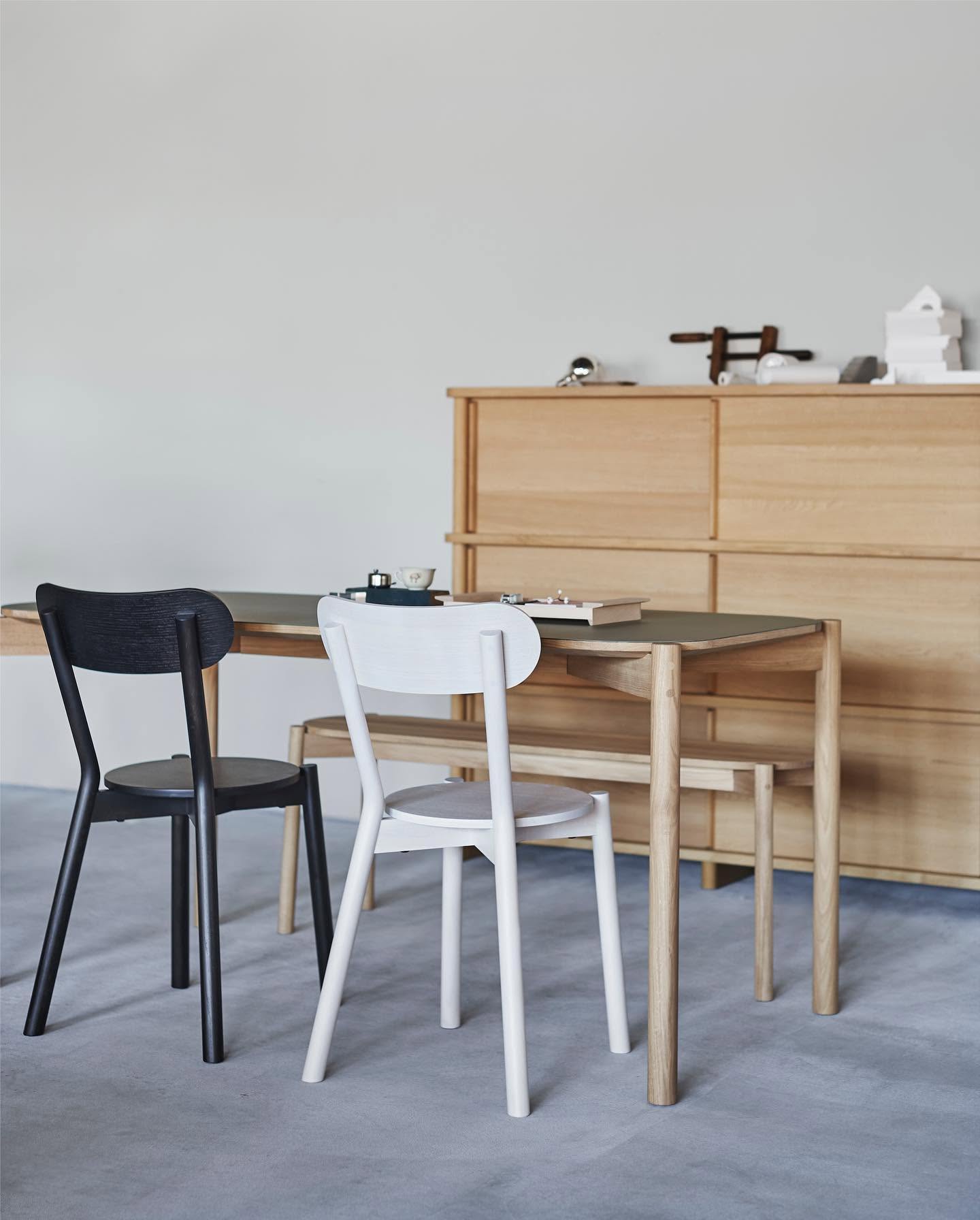scout chair en situation — Karimoku New Standard