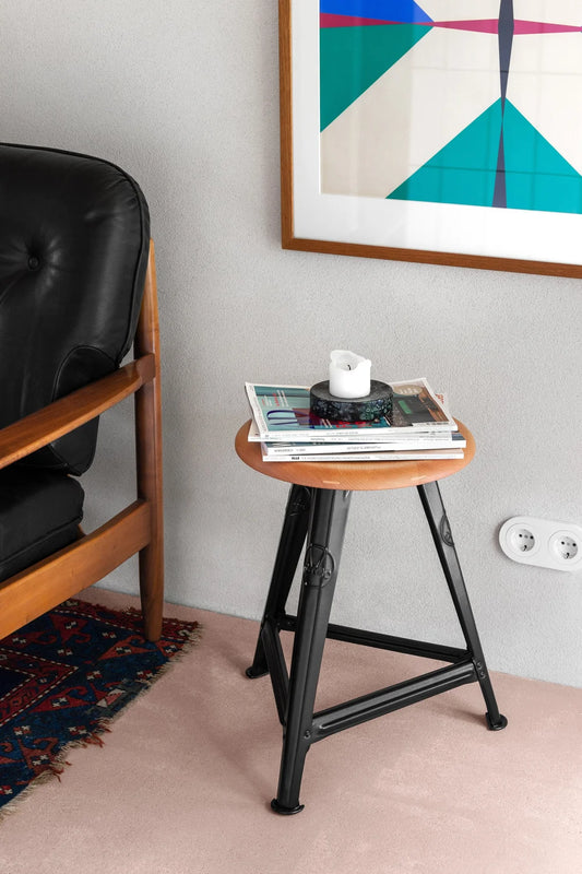Stool Rowac Schemel modèle I 50 cm — steel riveté and wood — industrial vintage | Antifer
