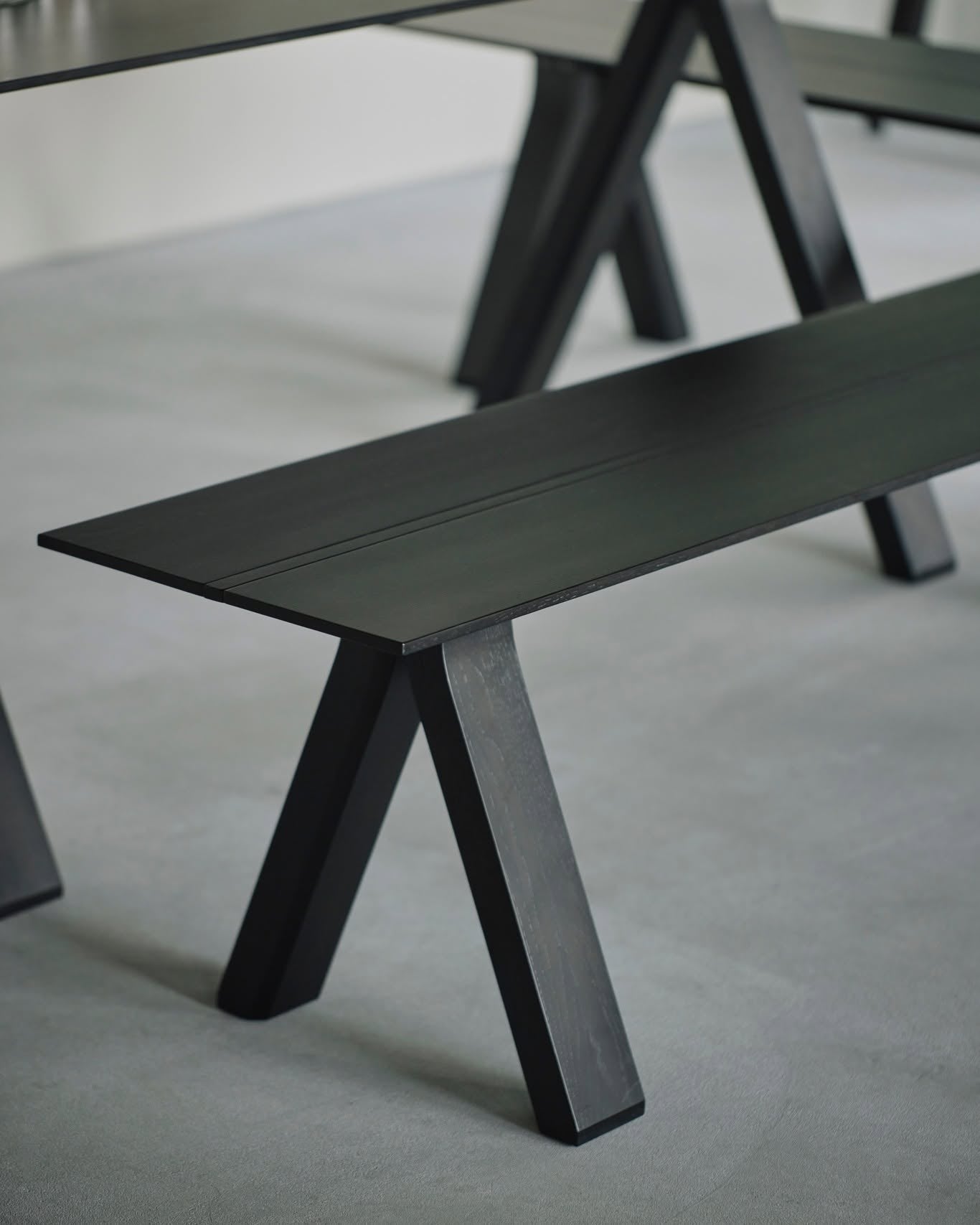 spectrum-workstation black — Karimoku New Standard