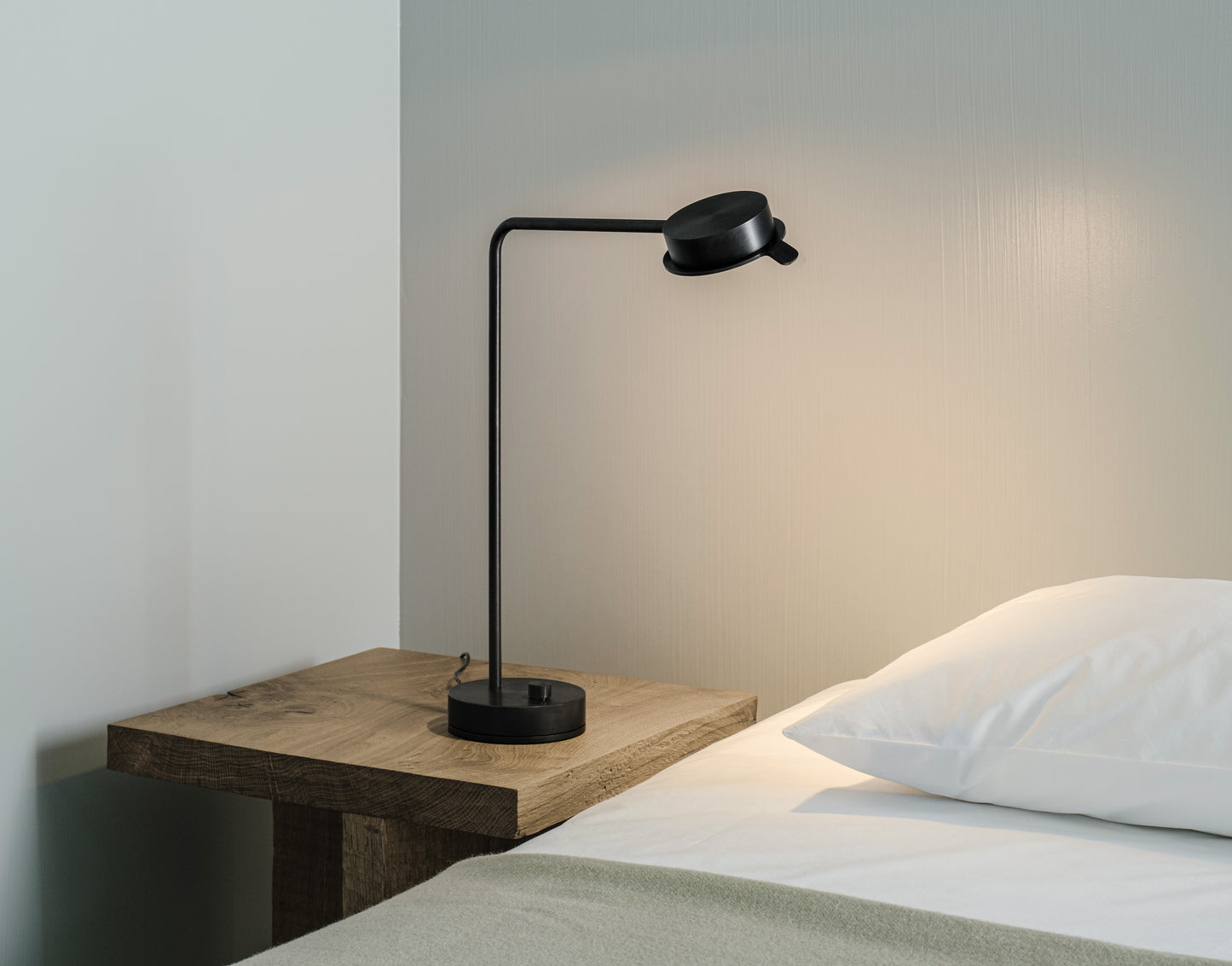 Lampe w102 Chipperfield – Bureau Direction – Laiton ou Acier. Wästberg