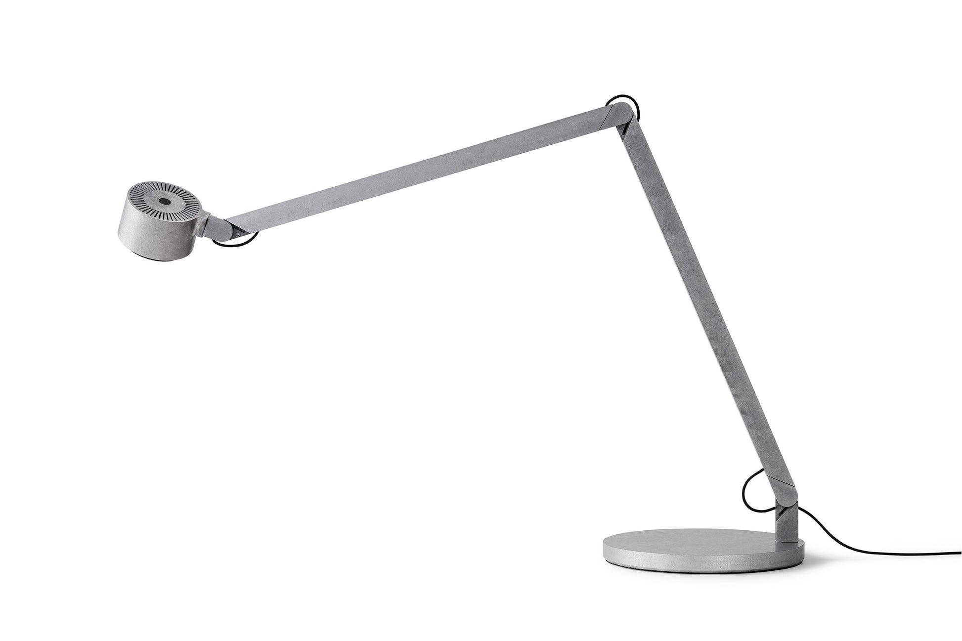 Lampe de bureau w227 Winkel Wästberg design Dirk Winkel en aluminium brut. 